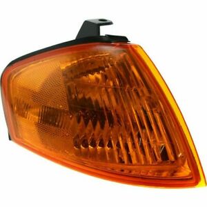 [MA2521113] RT Parklamp assy MAZDA PROTEGE 1999-2000 Info: park/signal/marker combo