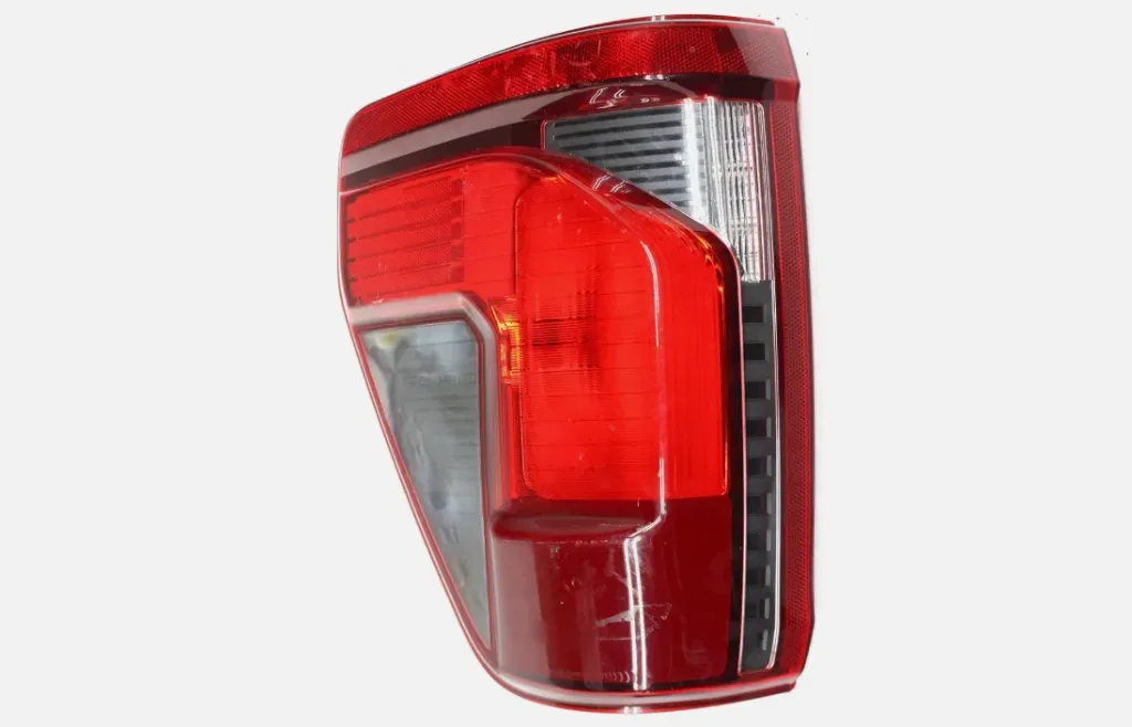 [FO2818161V] LT Taillamp lens/housing FORD F-150 2024-2025 w/Blind Spot Detection Value Line