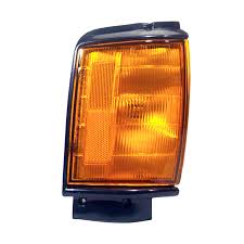 [TO2521158] [TO2521158] RT Parklamp assy TOYOTA PICKUP 1984-1986 Info: std; black