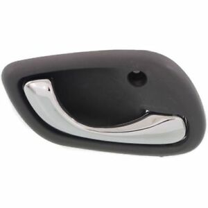 [SZ1353100] RT Front=Rear door handle inside SUZUKI BALENO/VITARA/XL7 1995-2002